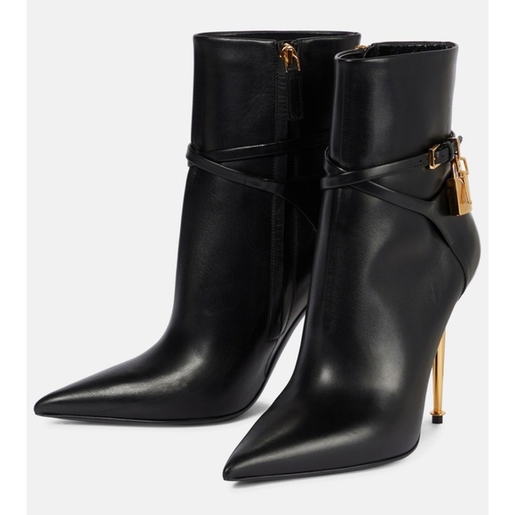 Tom Ford Black Leather Pointed Toe Stiletto Heel Ankle Boots Gold Lock Size 39 - Picture 2 of 11